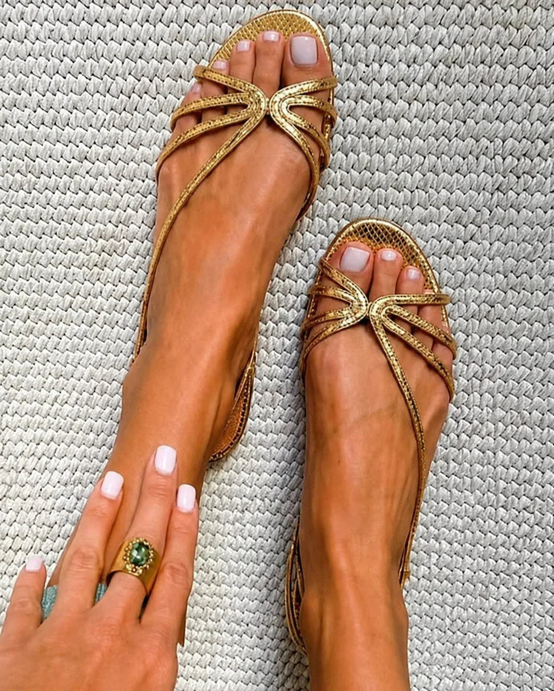 Elara Sandalias Elegantes de Tiras