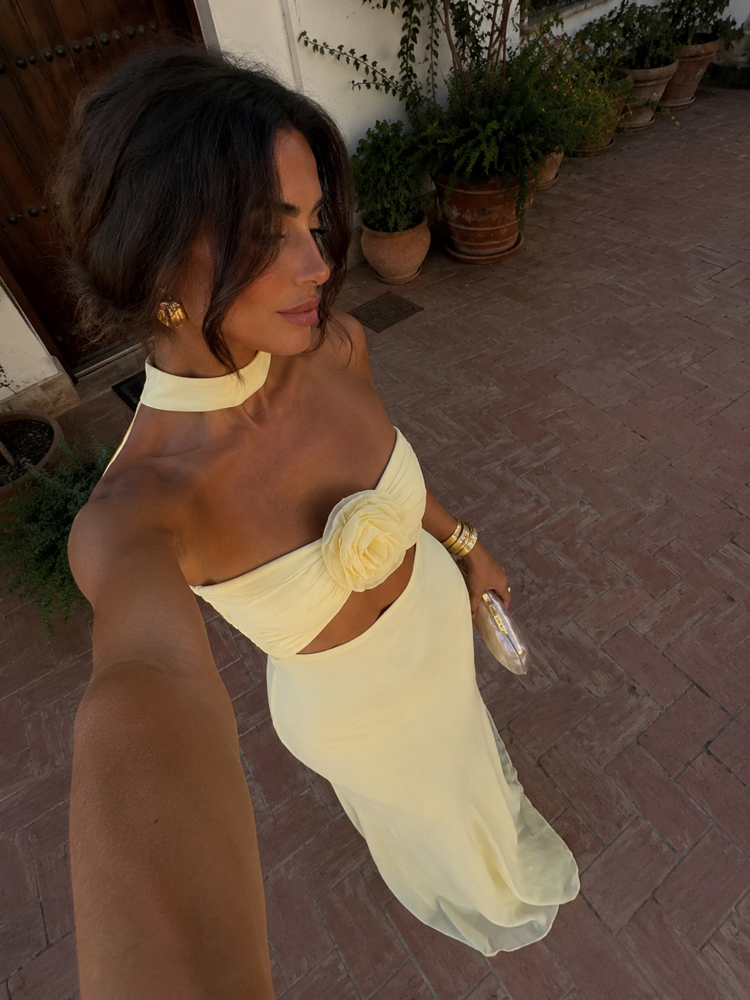 Capri – Vestido Maxi Floral Amarillo Pastel