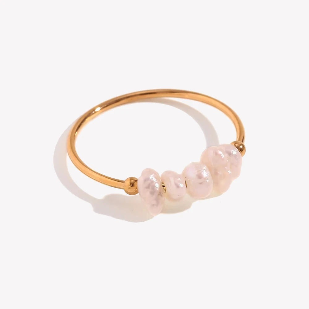Elena Anillo Dorado con Perla de Agua Dulce