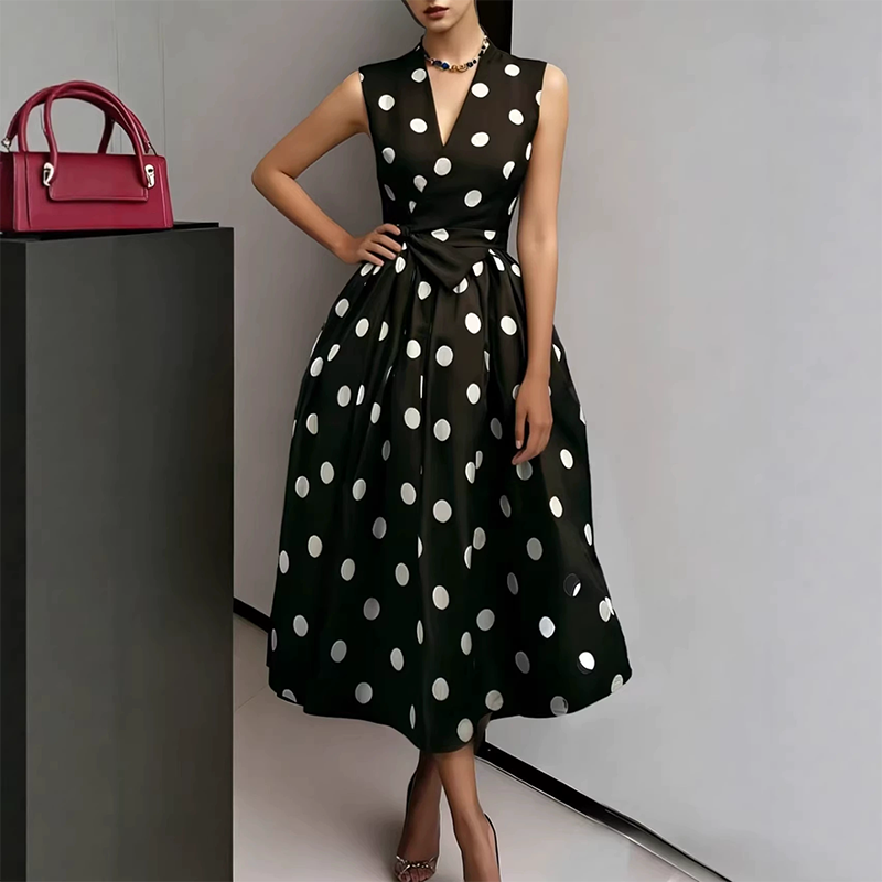 Dotty – Vestido de Lunares con Cuello en V