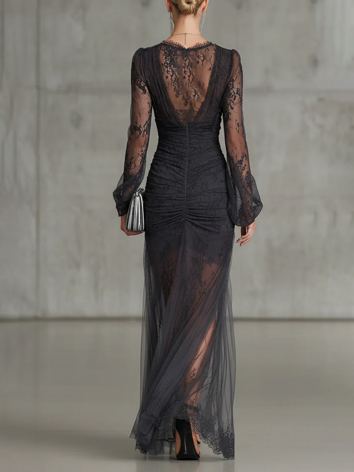 Alma | Vestido Largo Negro con Escote en V y Abertura