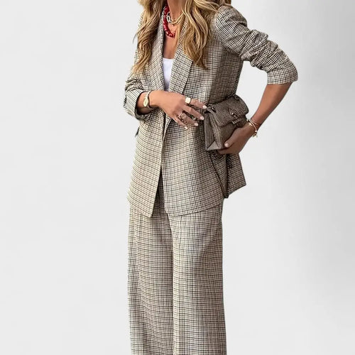 Carlota Traje Elegante