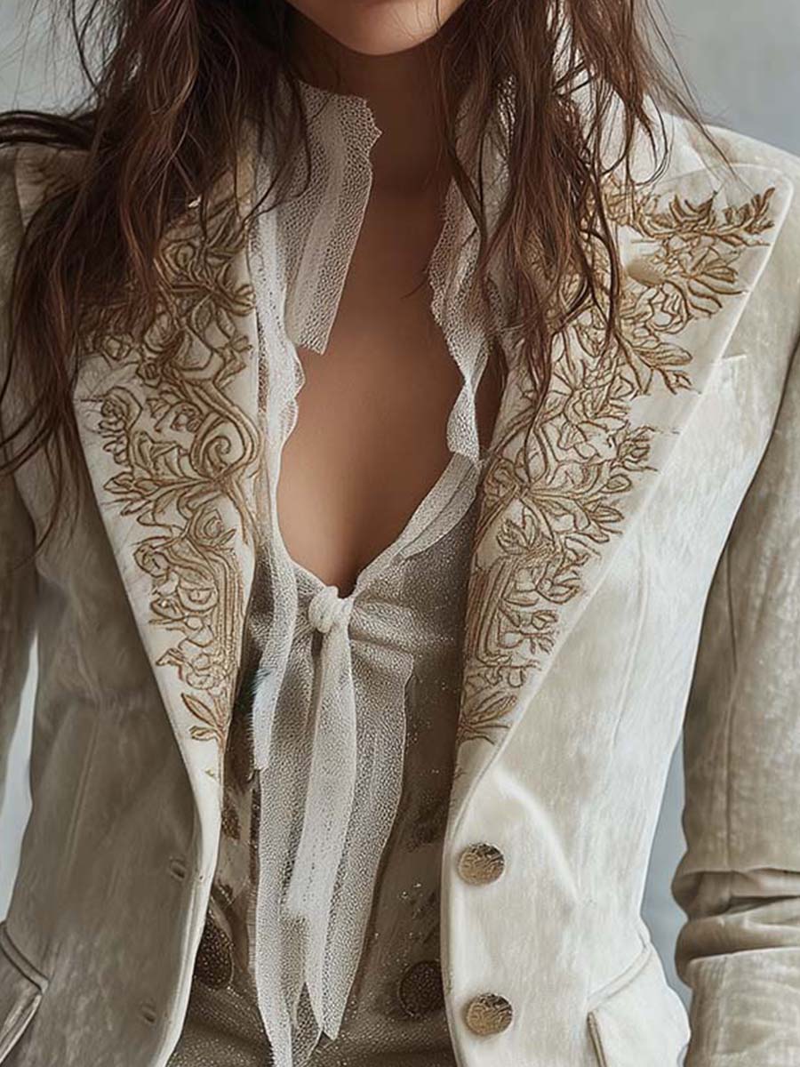 Constance | Blazer Entallado Bordado en Marfil