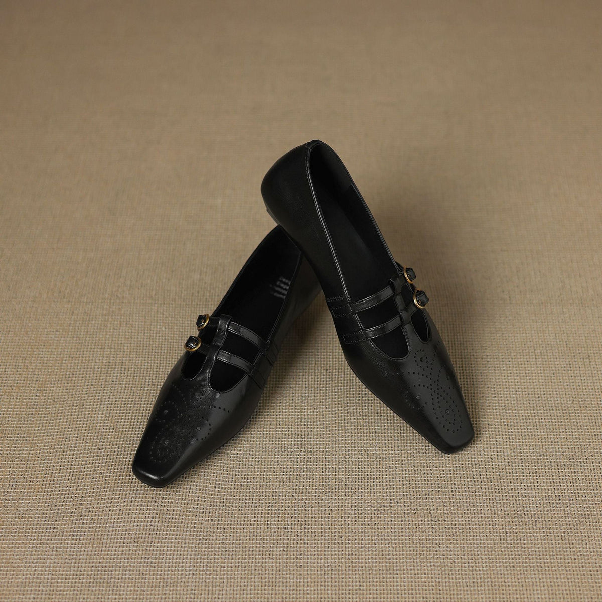 Ceyla | Bailarinas Mary Jane de Doble Correa con Perforado Brogue