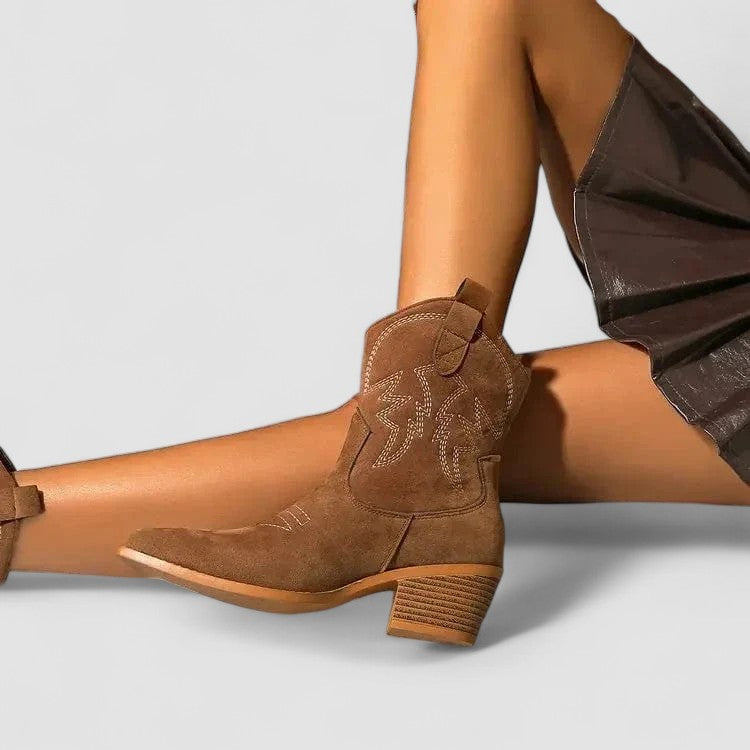 Darcy | Botines Western Bordados