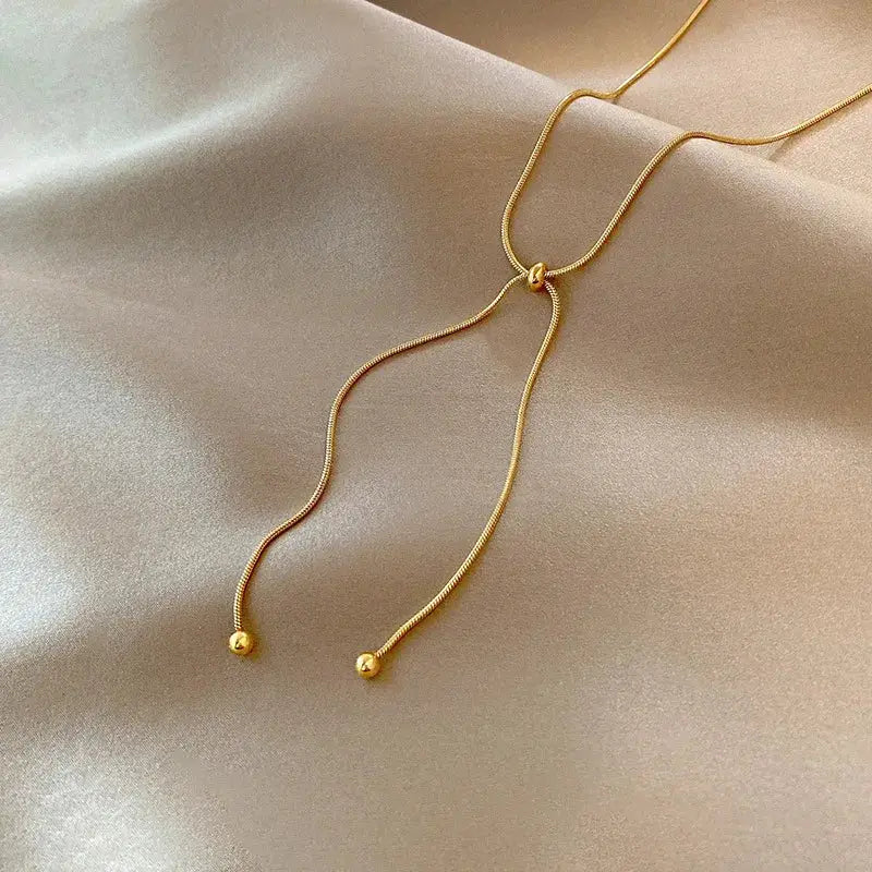 Elara Collar Ajustable Oro 18K