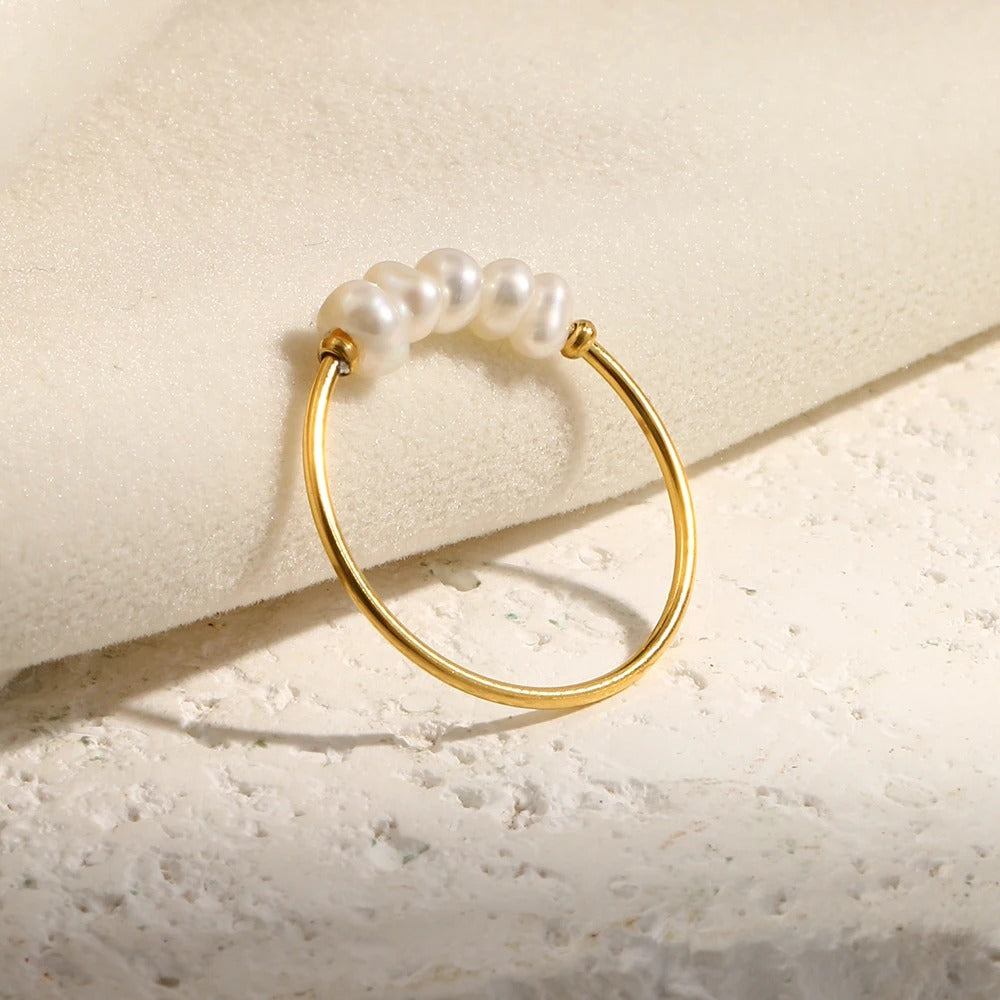 Elena Anillo Dorado con Perla de Agua Dulce